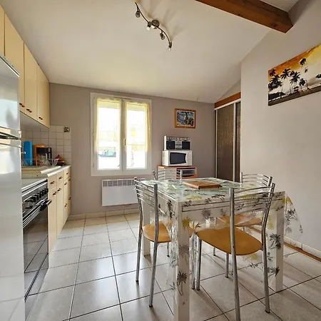 Maison Confortable Pour 6 Personnes, Animaux Admis, Proche - Fr-1-476-63 *